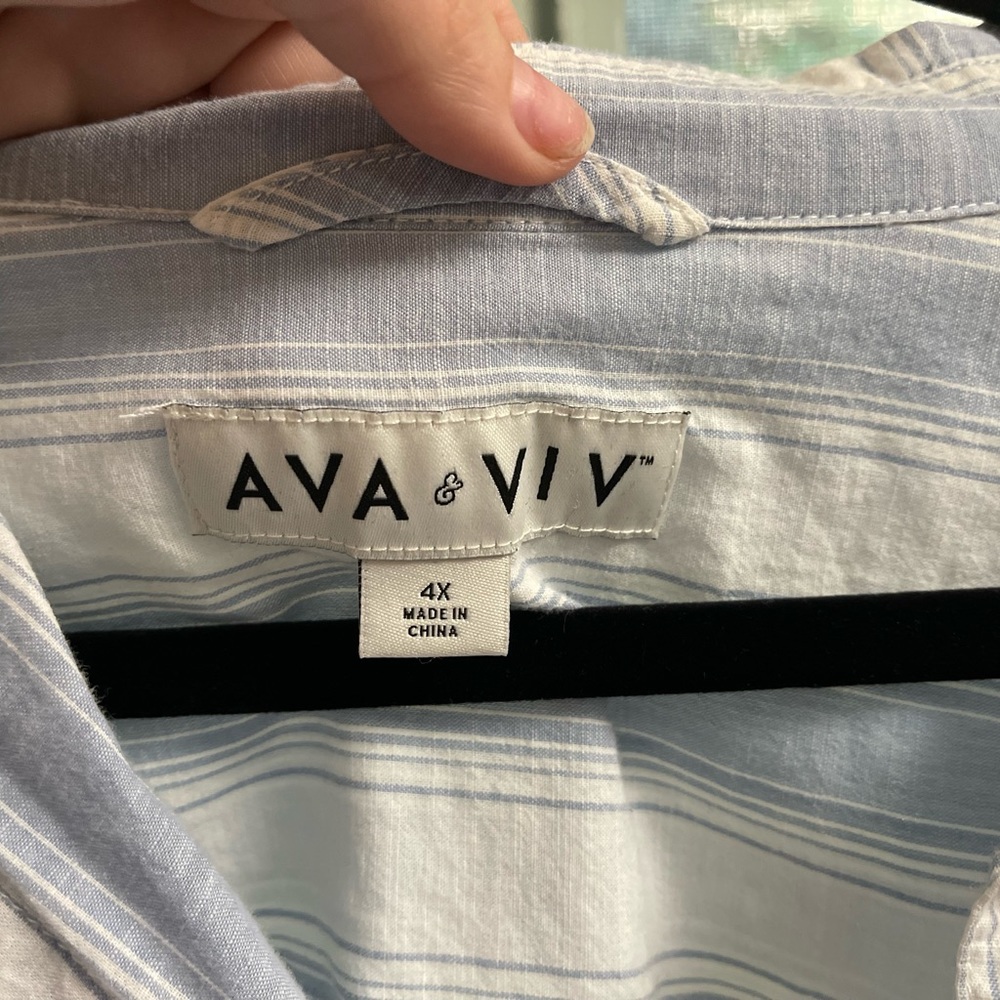 Button Down Top - Picture 4 of 4